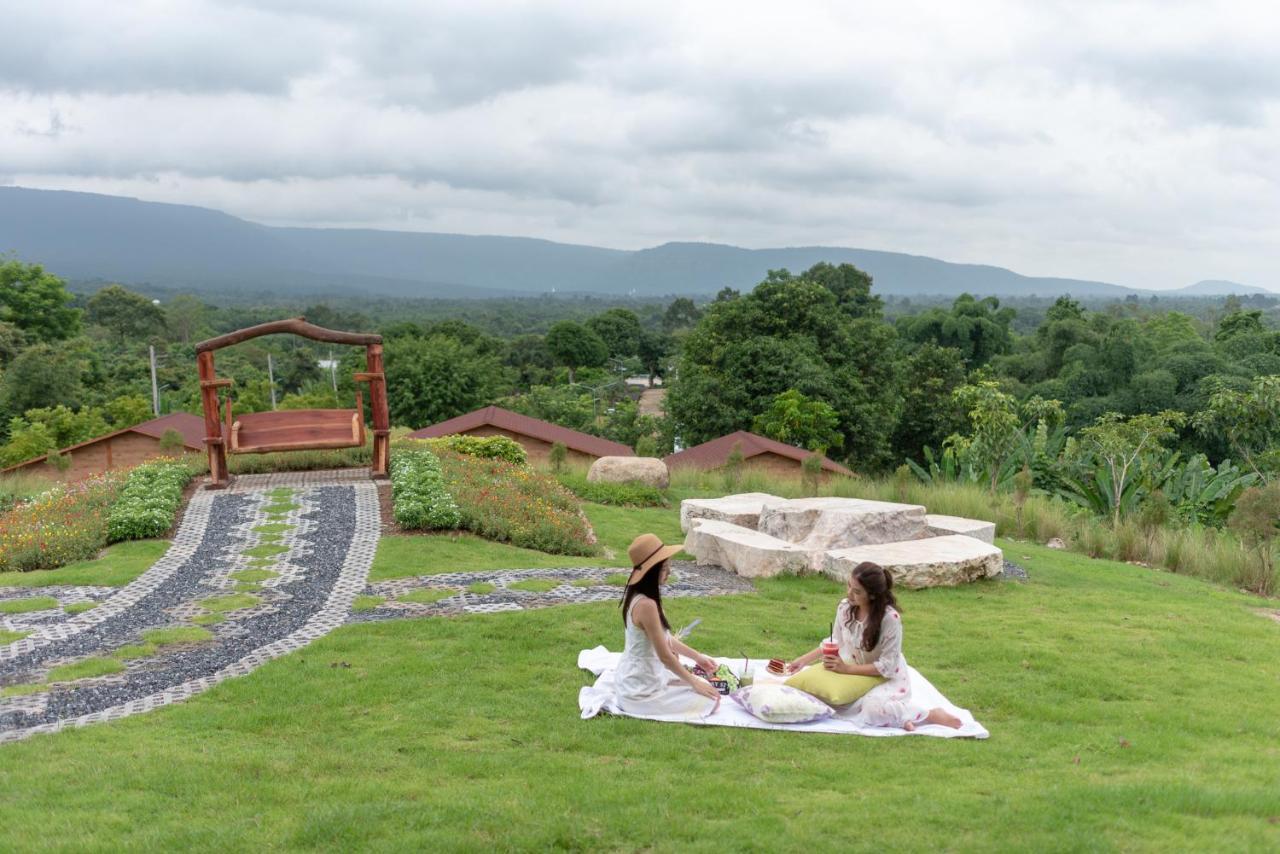 Ravin Home ราวินโฮม Nakhon Nayok Exteriör bild