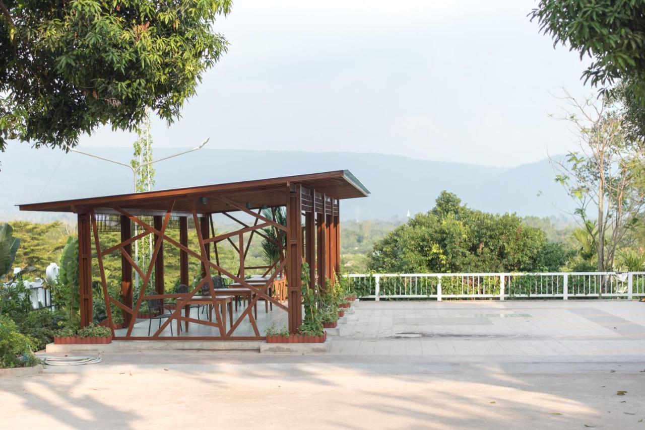 Ravin Home ราวินโฮม Nakhon Nayok Exteriör bild