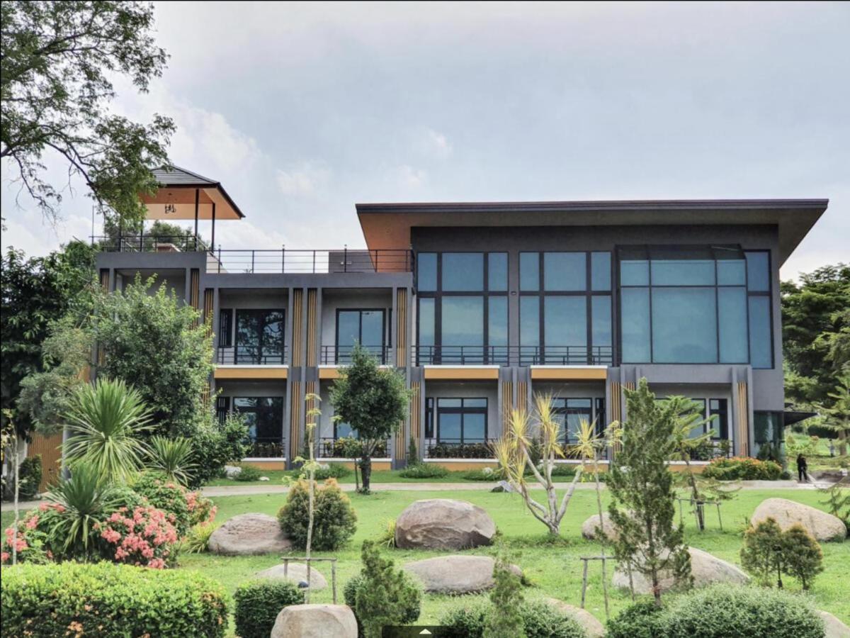 Ravin Home ราวินโฮม Nakhon Nayok Exteriör bild