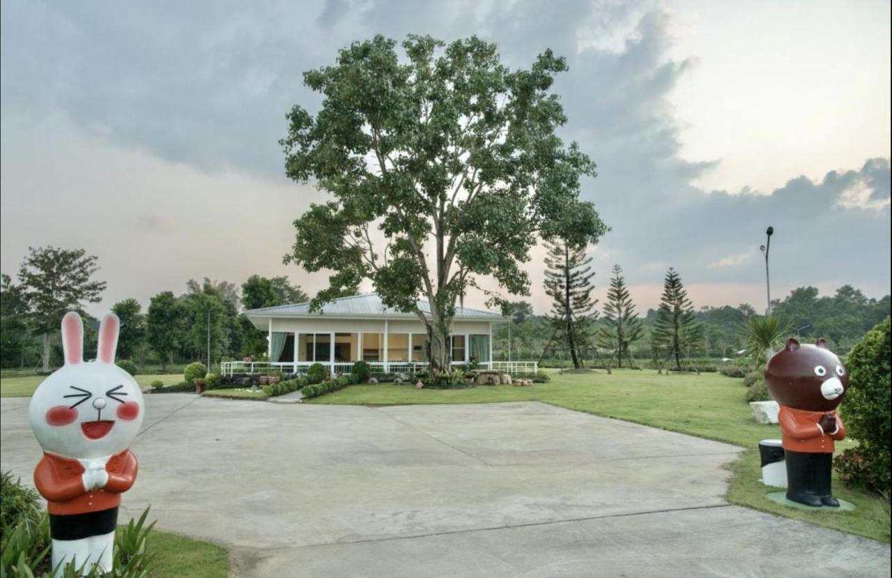 Ravin Home ราวินโฮม Nakhon Nayok Exteriör bild